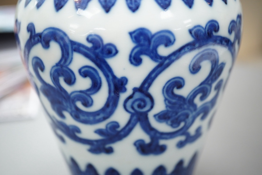 A Chinese blue and white arrow vase, Qianlong mark and of the period (1736-95)